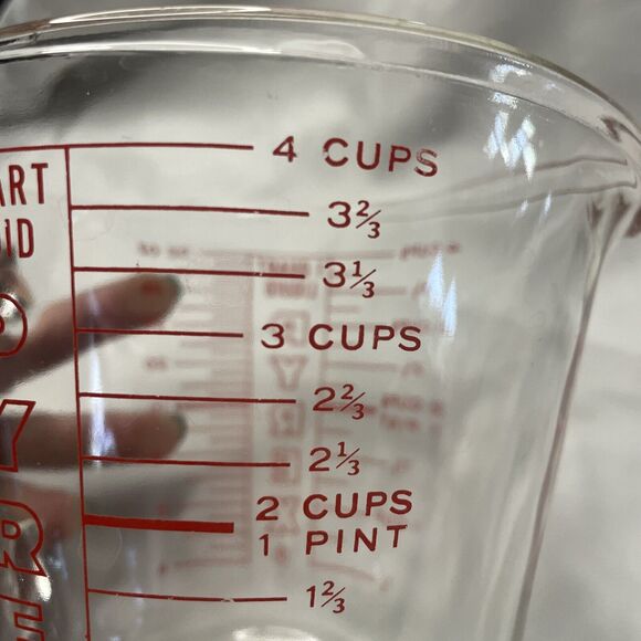 Vintage Pyrex #532 D Handle 4-Cup 1-Quart Red Lettering Glass Measuring Cup USA - Picture 9 of 10